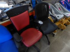 * 2 x adjustables office chairs