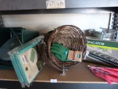 *Garden Accessories; Windowsill Propagator, Gloves