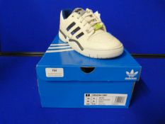 Adidas Torsion Comp EE7377 Size: 9.5