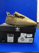 Adidas Camanda 018NBHD Size: 9 (new)