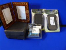 HP304 Tri Colour Ink Cartridge, Two Picture Frames