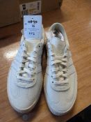 Adidas Sambas (white) Size: 3.5