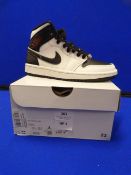 Jordans 1 Mid (white & black) Size: 3 (new)