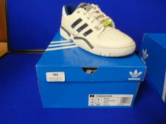 Adidas Torsion Comp EE7377 Size: 9
