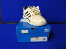 Adidas Torsion Comp EE7377 Size: 7.5