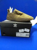 Adidas Camanda 018NBHD Size: 9 (new)