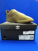 Adidas Camanda 018NBHD Size: 9 (new)