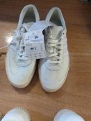 Adidas Sambas (white) Size: 5.5