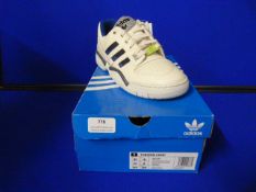 Adidas Torsion Comp EE7377 Size: 8