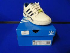 Adidas Torsion Comp EE7377 Size: 6