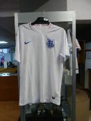 England Football Shirt (white) Size: XL