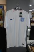 *Unofficial White Football Shirt with England Badge Size: XL