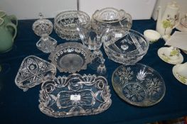 Twelve Pieces of Glassware Fruit Bowls, etc.
