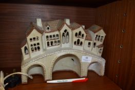 1970's Shelf Pottery Lamp (working)