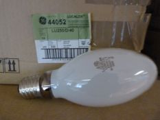 *12 High Pressure Sodium Lamps LU250/D/40