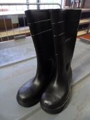 *Pair of Dunlop Work Wellies