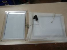 *3 Illuminated Poster Frames