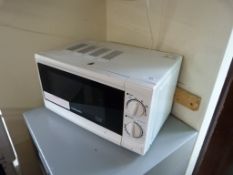 *Cookworks 700w Microwave Oven