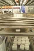 * 10 x full size gastro trays