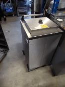 *Plate warming unit on castors with lid