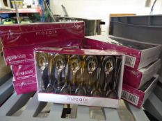 * 8 x 100 small disposable dessert spoons