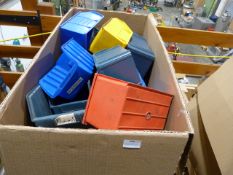 *Large Quantity of Plastic Trays