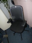 *Contemporary Style Mesh Back Gas Office Chair wit