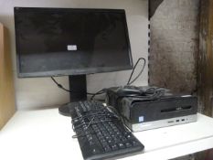 *HP Computer with Monitor, Keyboard & Mouse