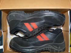 *Delta Plus Ladies Trainers Size: 13