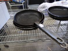 * 3 x 30cm frying pans