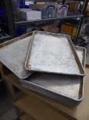 * 10 x baking trays