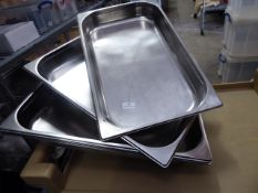 * 5 x 1/1 gastronomes