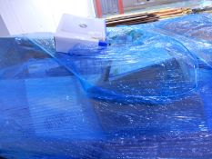 *Mixed Pallet Containing Assorted Candle Laps, Und