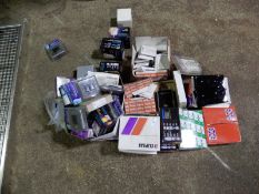 *Mixed Lot of Assorted Light Switches, Sockets, et