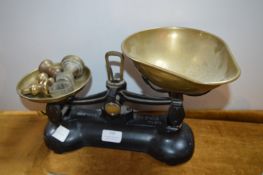 Vintage Kitchen Scales