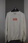 *Giungla White Sweatshirt Size: L