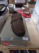 *Fleet & Foster Gents Slip On Shoes Size: 13