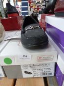 *Ortomed Ladies Shoes Size: 4