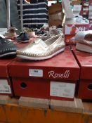 *Roselli Ladies Shoes (gold) Size: 3