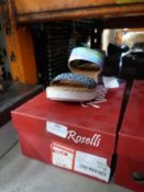 *Roselli Ladies Sandals Size: 37