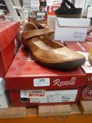 *Roselli Ladies Shoes (tan) Size: 42