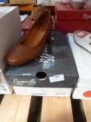 *Pavarella Ladies Shoes (tan) Size: 36