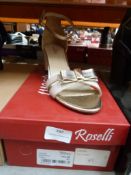 *Roselli Ladies Slip On Shoes Size: 41