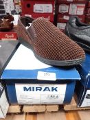 *Gents Slippers Size: 11