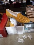 *Jana Softline Ladies Shoes (yellow) Size: 4