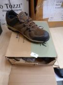 *Cotswold Walking Shoes Size: 12