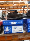 *Gents Shoes (black) Size: 11
