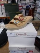 *Pavarella Ladies Sandals Size: 41