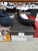 *Alpina Ladies Shoes Size: 36