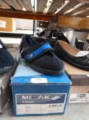 *Mirak Ladies Slipper Shoes Size: 3